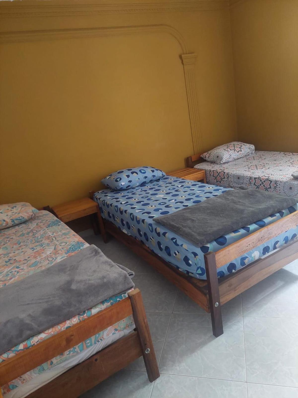 Tatami Hostel بوكارامانغا المظهر الخارجي الصورة