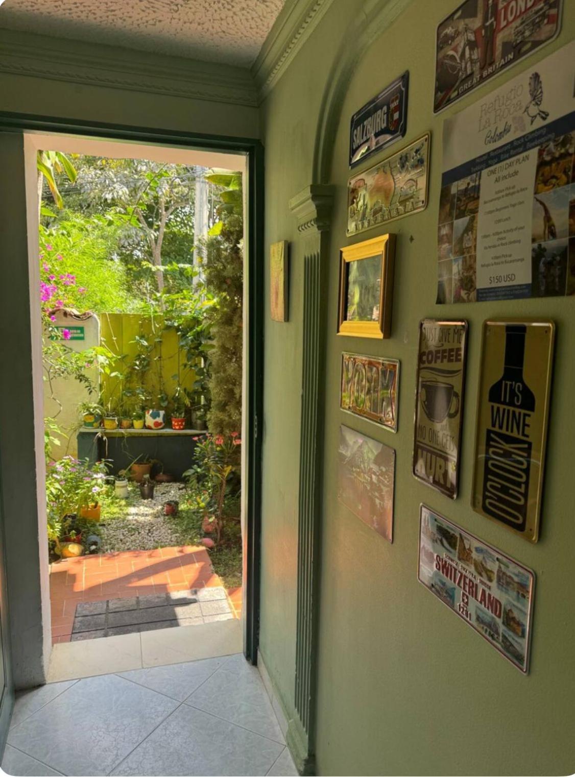 Tatami Hostel بوكارامانغا المظهر الخارجي الصورة
